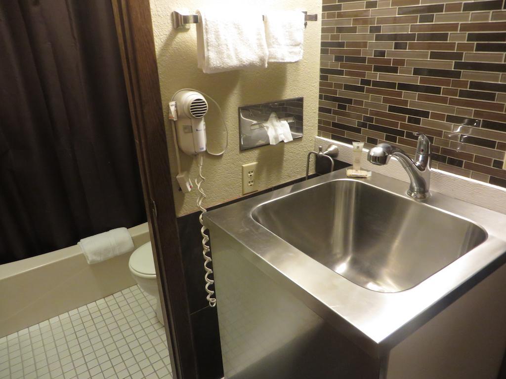 Riverside Suites North Mankato Chambre photo