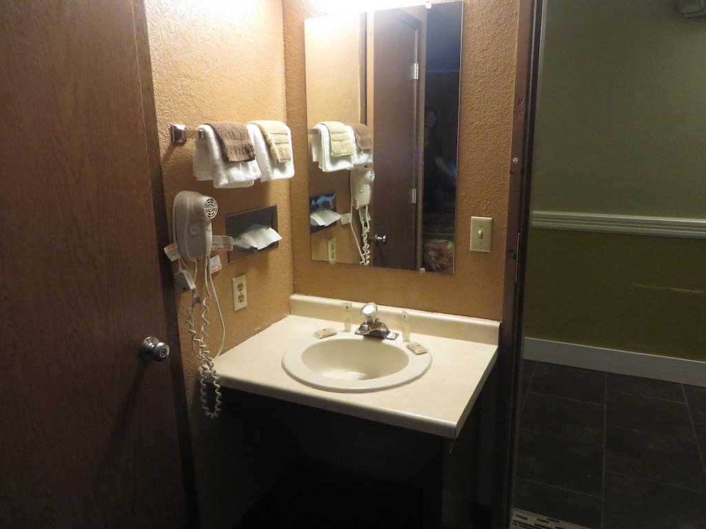 Riverside Suites North Mankato Chambre photo